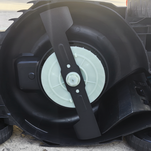 Stahlmesser mit 38 cm Breite